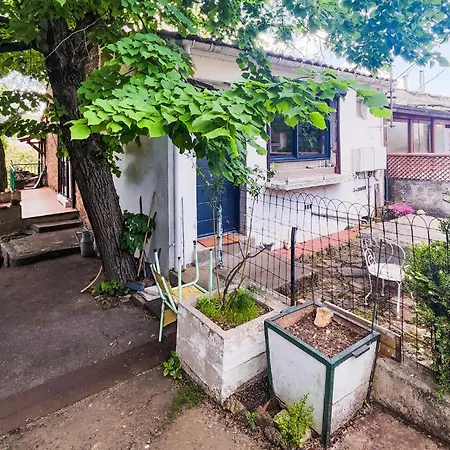 3 Bedroom Awesome In *
