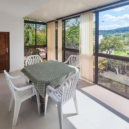 3 Bedroom Awesome In Pierrerue (Herault)